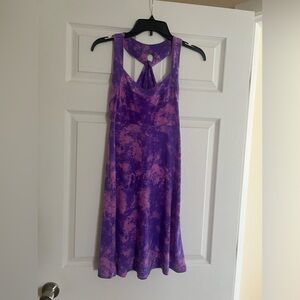 Beautiful color, sports dress like new